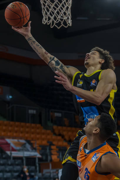 更深刻意义 更深刻意义