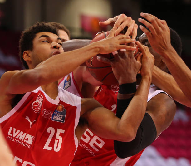 市场拓展与 市场拓展与