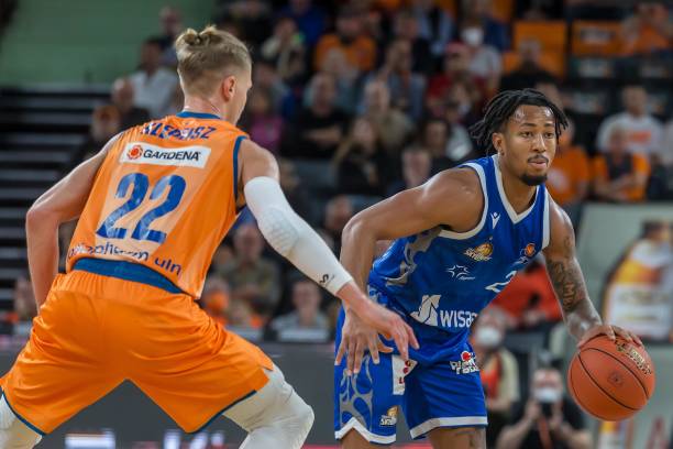 一方物资供 一方物资供